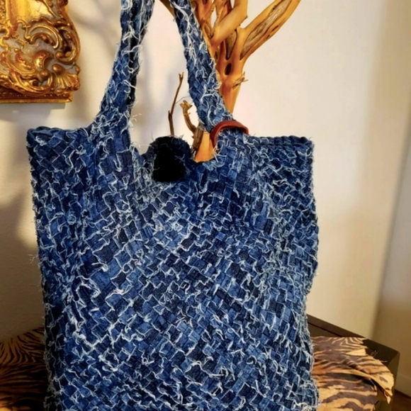 MONSERAT DE LUCCA Faded Denim Woven Tote RaRe** - Picture 4 of 10